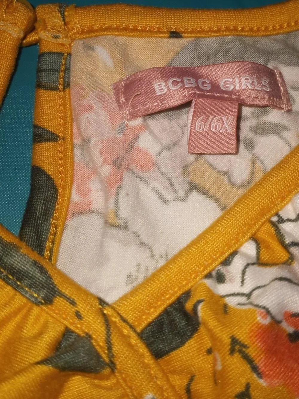 Flowery golden girls jumper size 6/6x